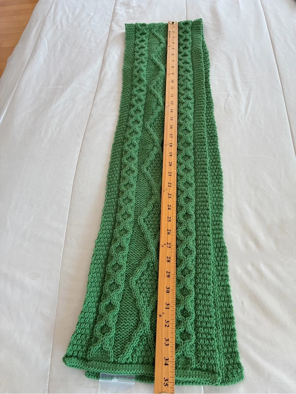 NWT Aran Crafts 100% Wool Kelly Green Chunky Cable Knit Scarf